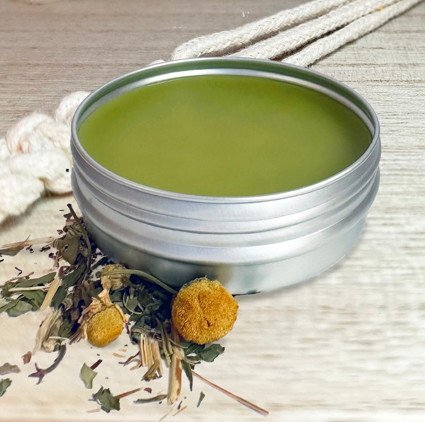 A natural salve to promote skin recovery and soothe irritation with its specialized blend of gentle ingredients.